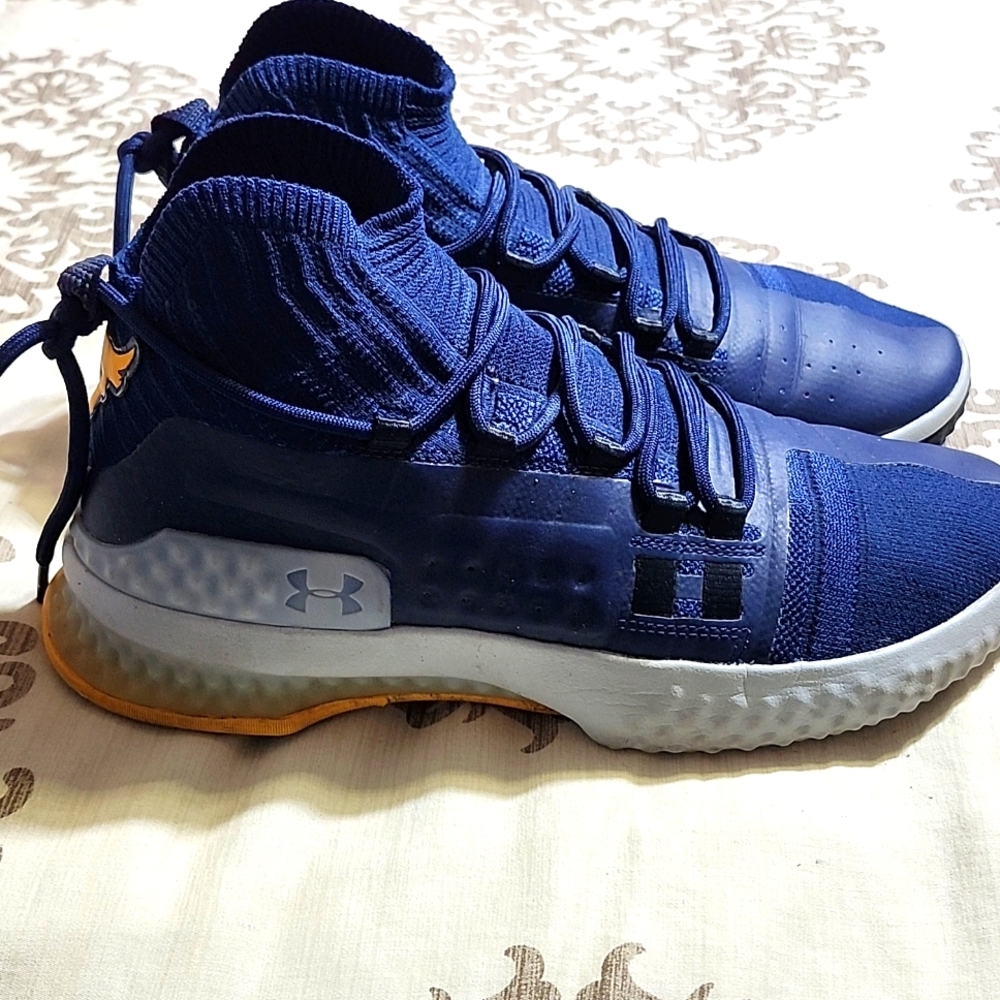 Under Armour The Rock Mens Size 9 Shoes